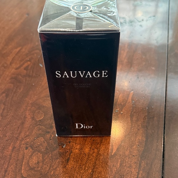 Dior Sauvage Gel Douche - Elegant Black - Picture 1 of 3
